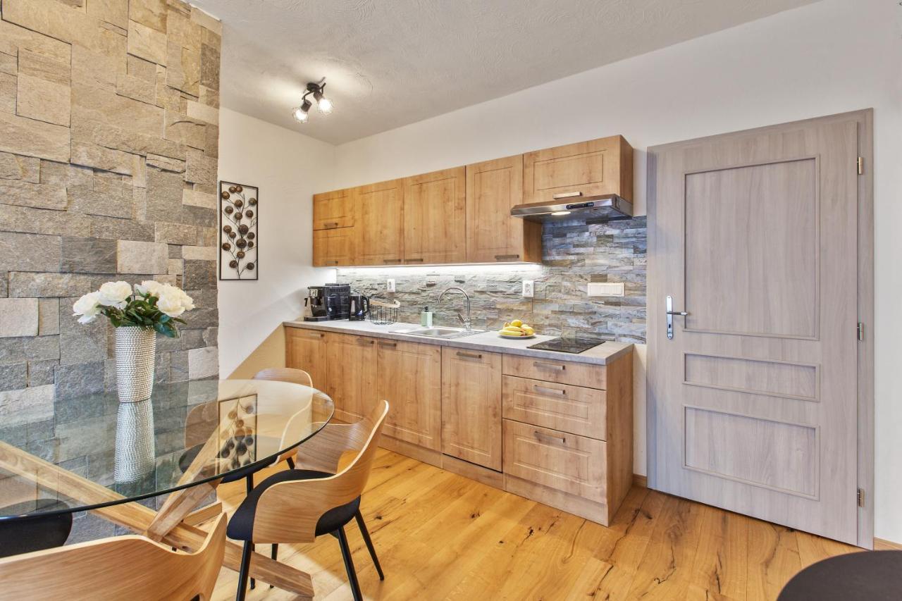Zazi Apartmany มีโต ป็อด จุมเบียรอม ภายนอก รูปภาพ