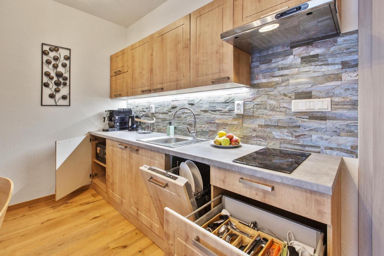 Zazi Apartmany มีโต ป็อด จุมเบียรอม ภายนอก รูปภาพ